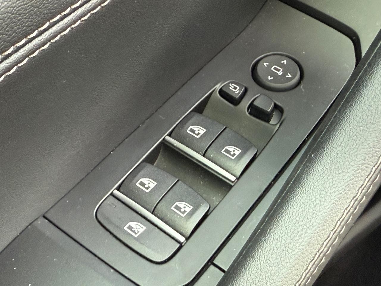 BMW X6 Vehicle Image 21