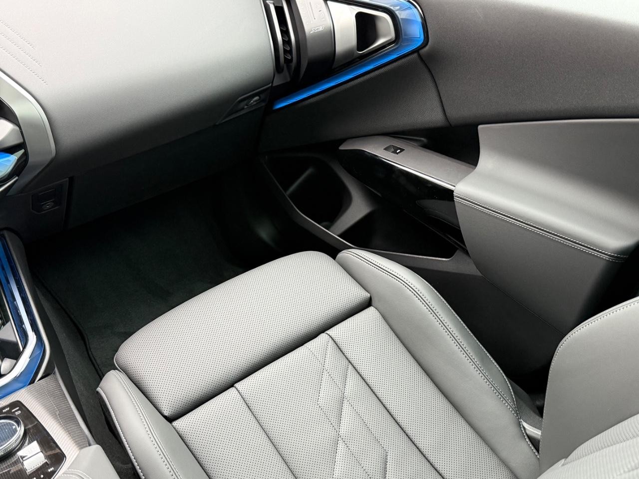 BMW X3 Vehicle Image 10