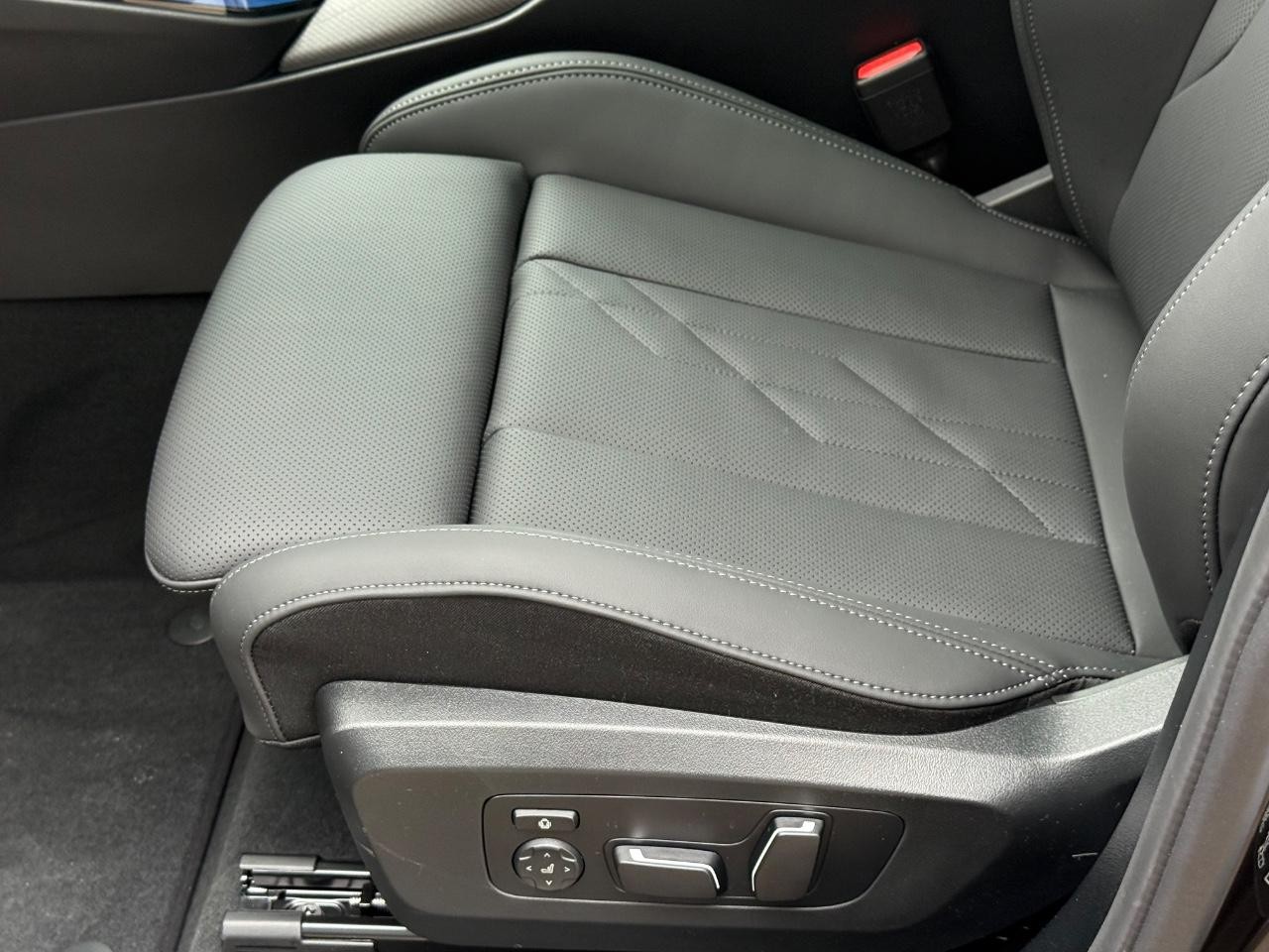 BMW X3 Vehicle Image 17