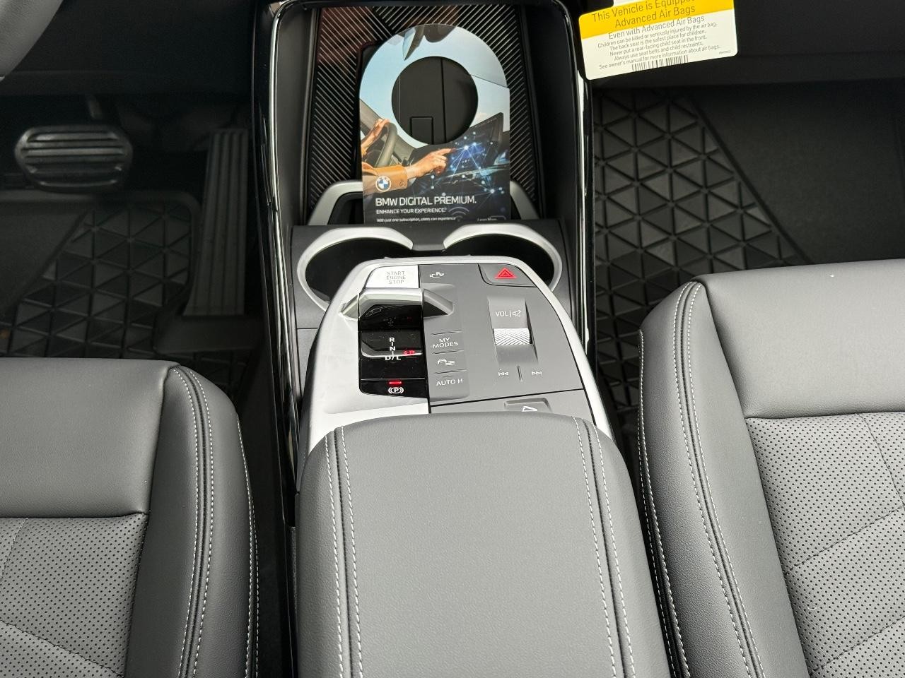 BMW X1 Vehicle Image 08