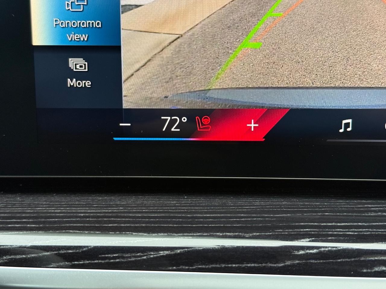 BMW X5 Vehicle Image 15