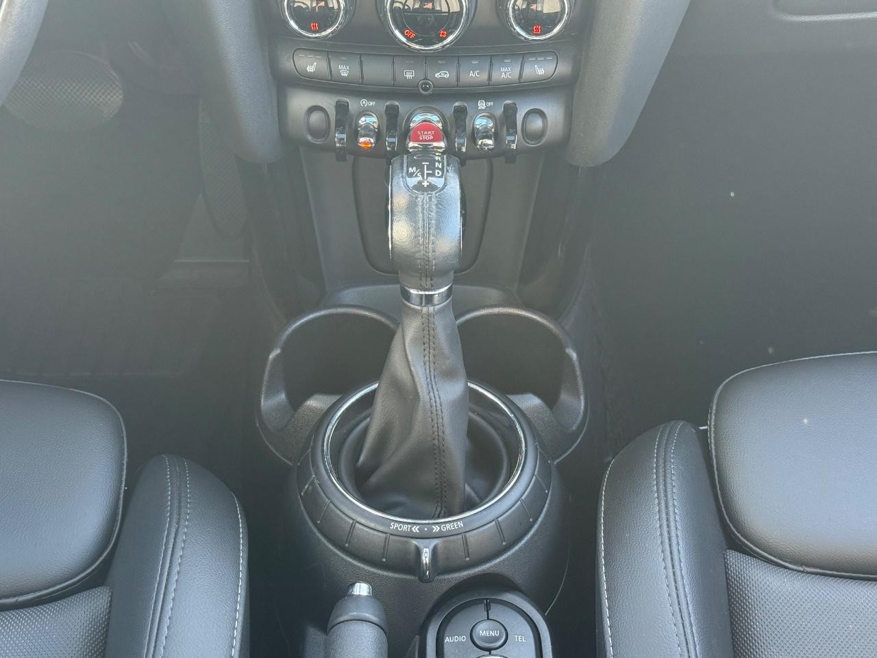 MINI Hardtop 2 Door Vehicle Image 12