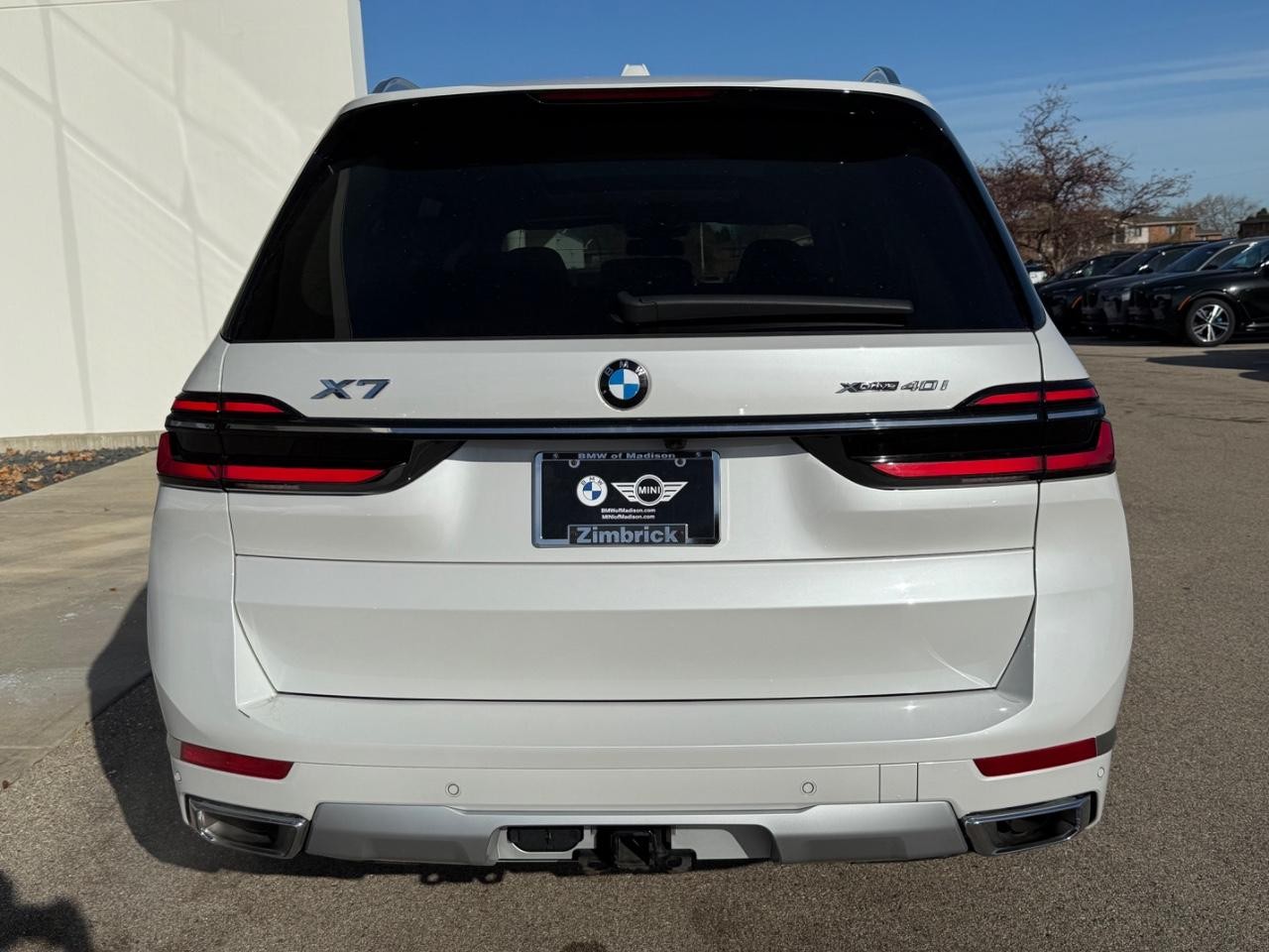 BMW X7 Vehicle Image 04