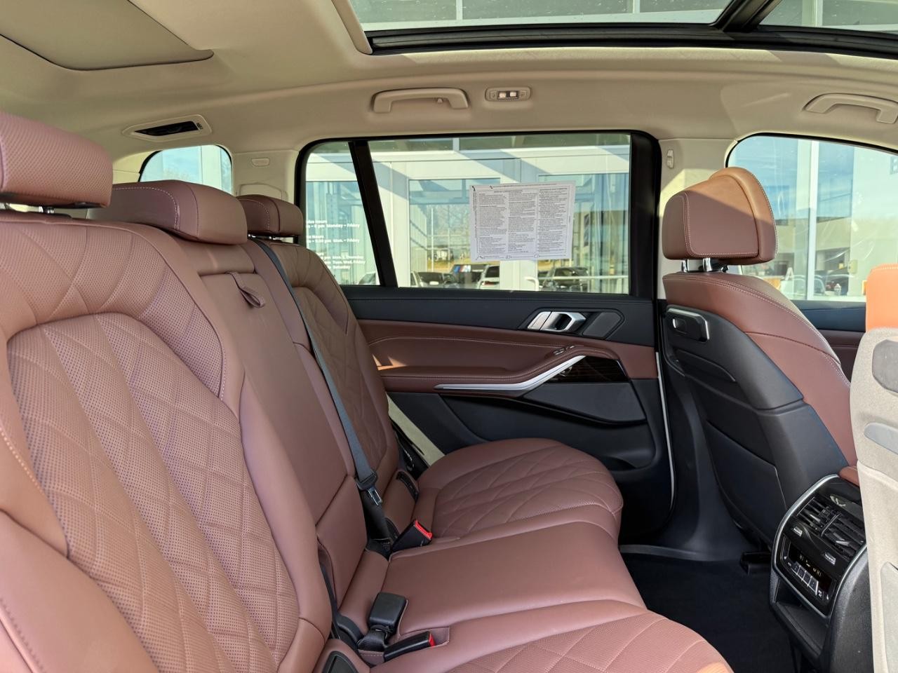 BMW X7 Vehicle Image 10