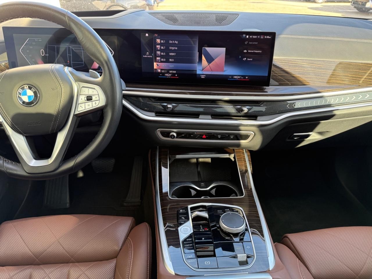 BMW X7 Vehicle Image 11