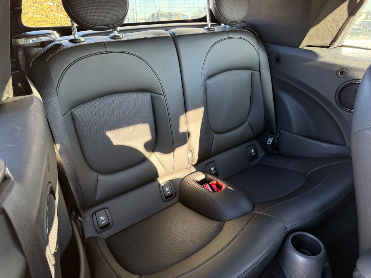 MINI Convertible Vehicle Image 10