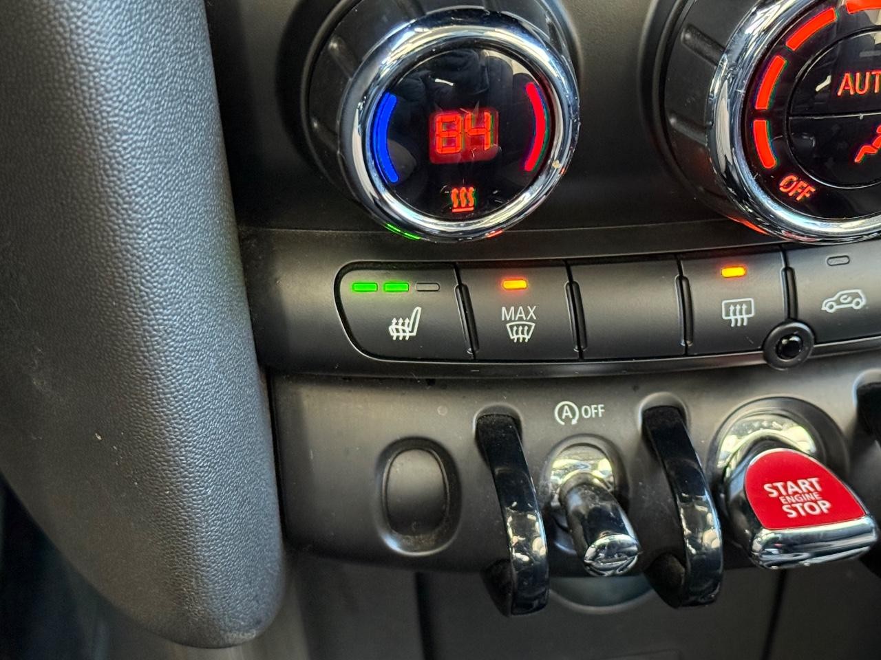 MINI Convertible Vehicle Image 20