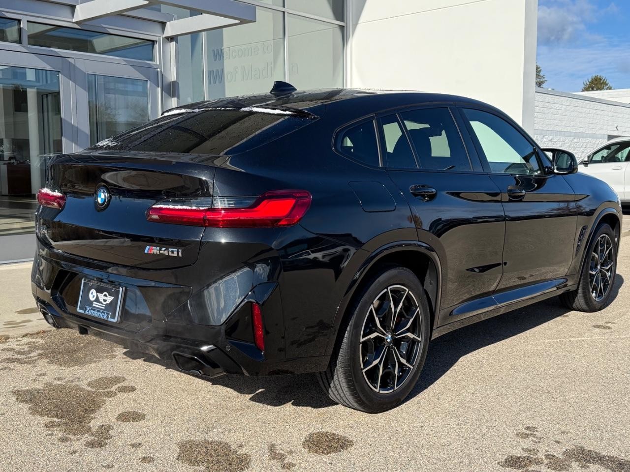 BMW X4 Vehicle Image 03