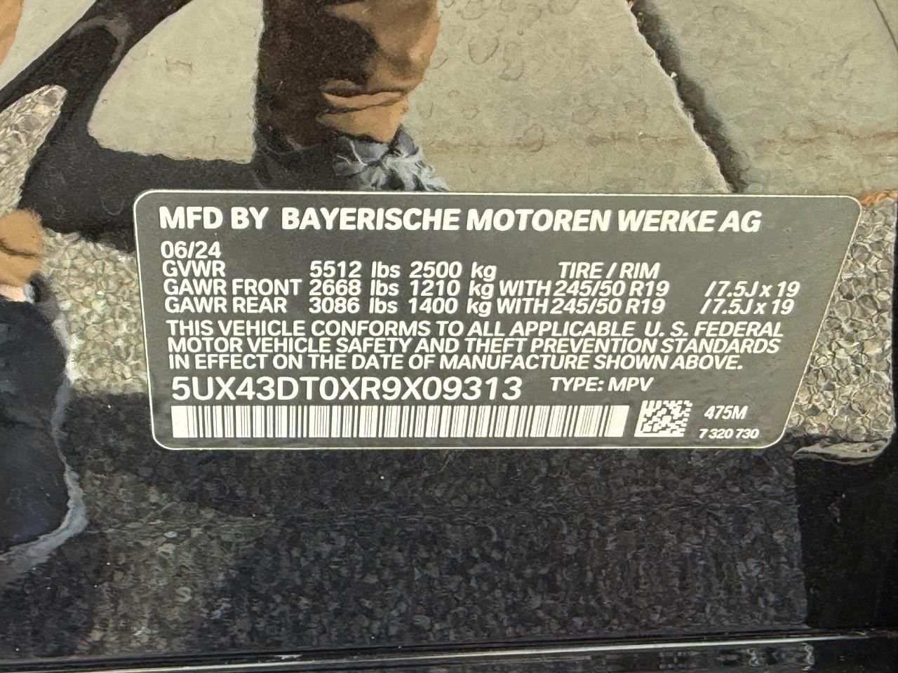 BMW X4 Vehicle Image 24