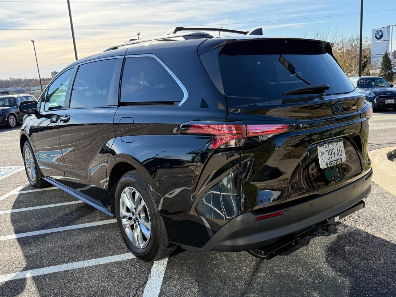 Toyota Sienna Vehicle Image 06