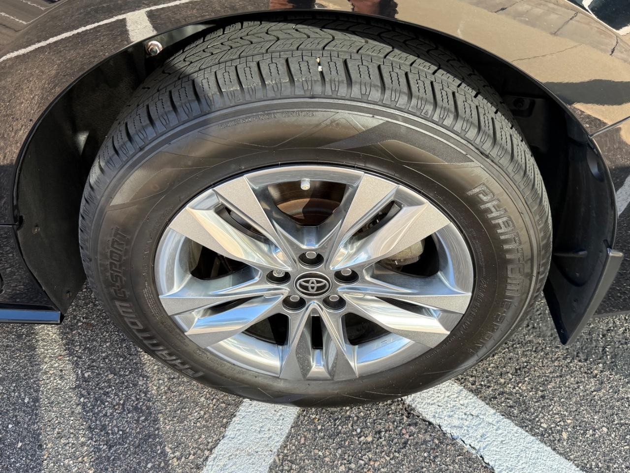 Toyota Sienna Vehicle Image 07