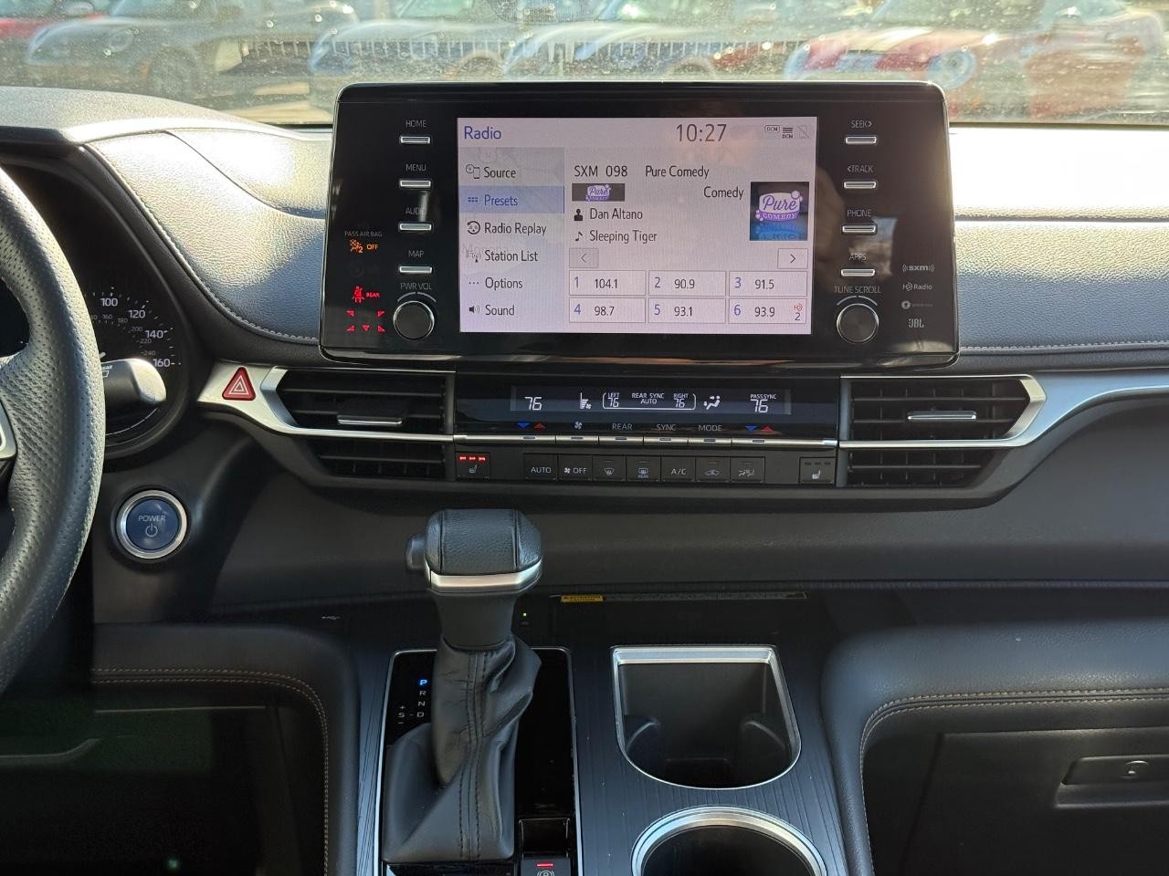 Toyota Sienna Vehicle Image 13