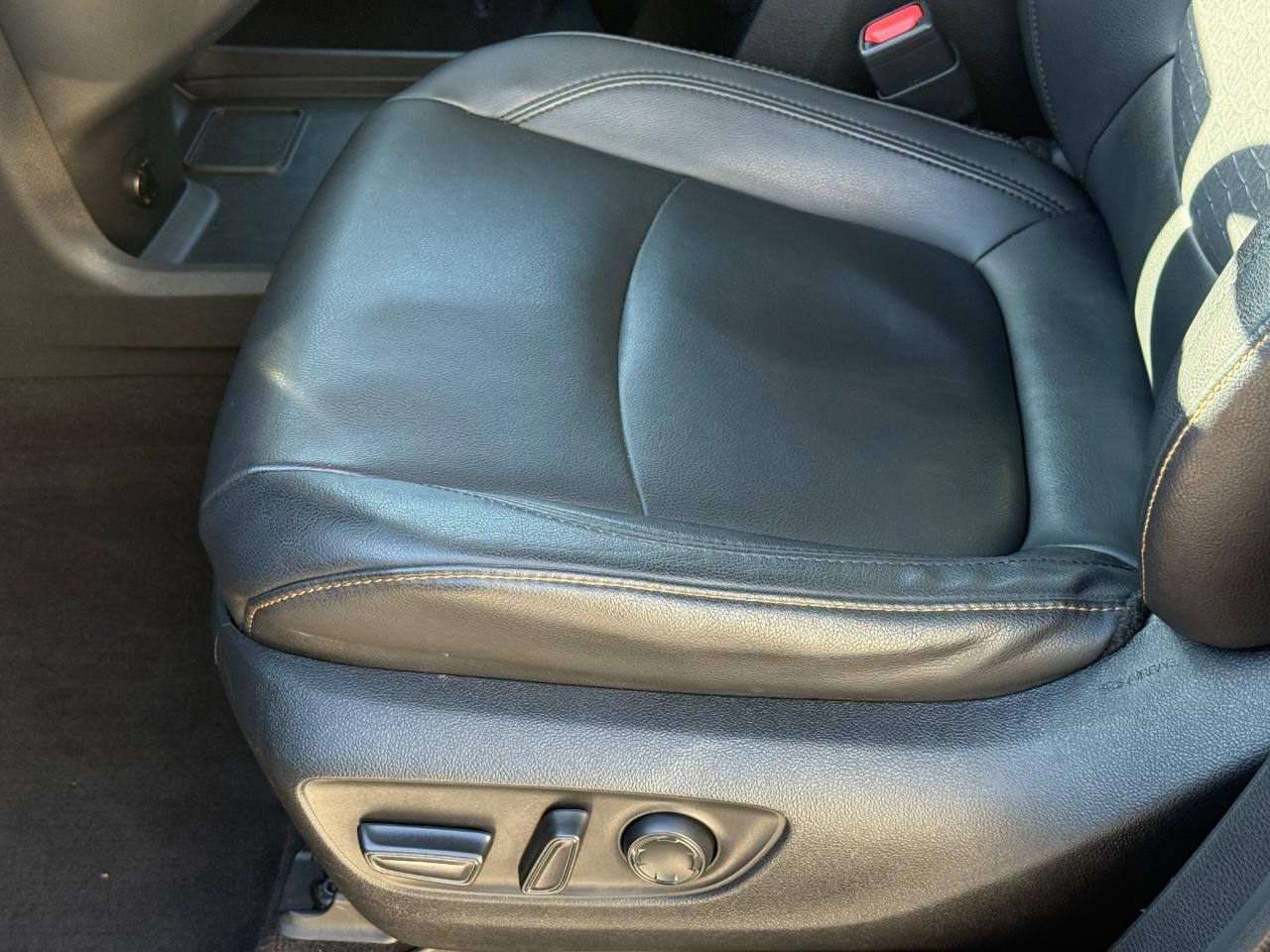 Toyota Sienna Vehicle Image 23