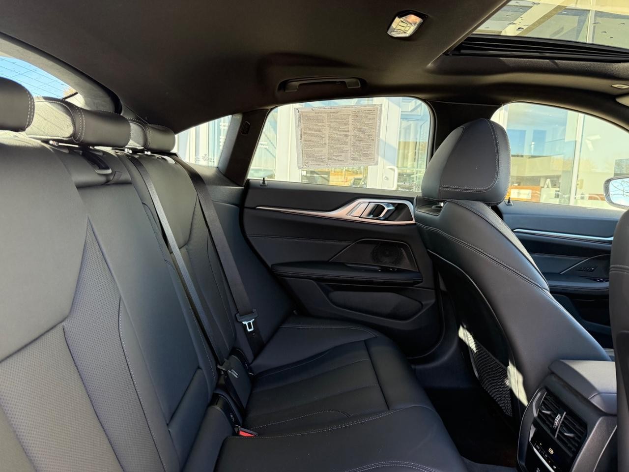 BMW 4 Series Vehicle Image 10