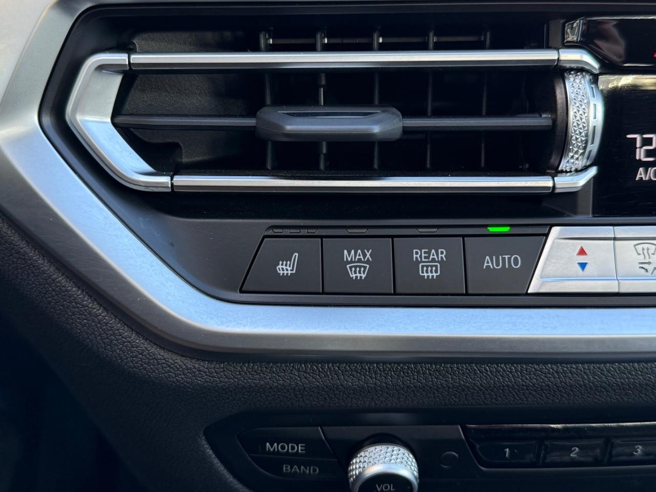 BMW 4 Series Vehicle Image 22