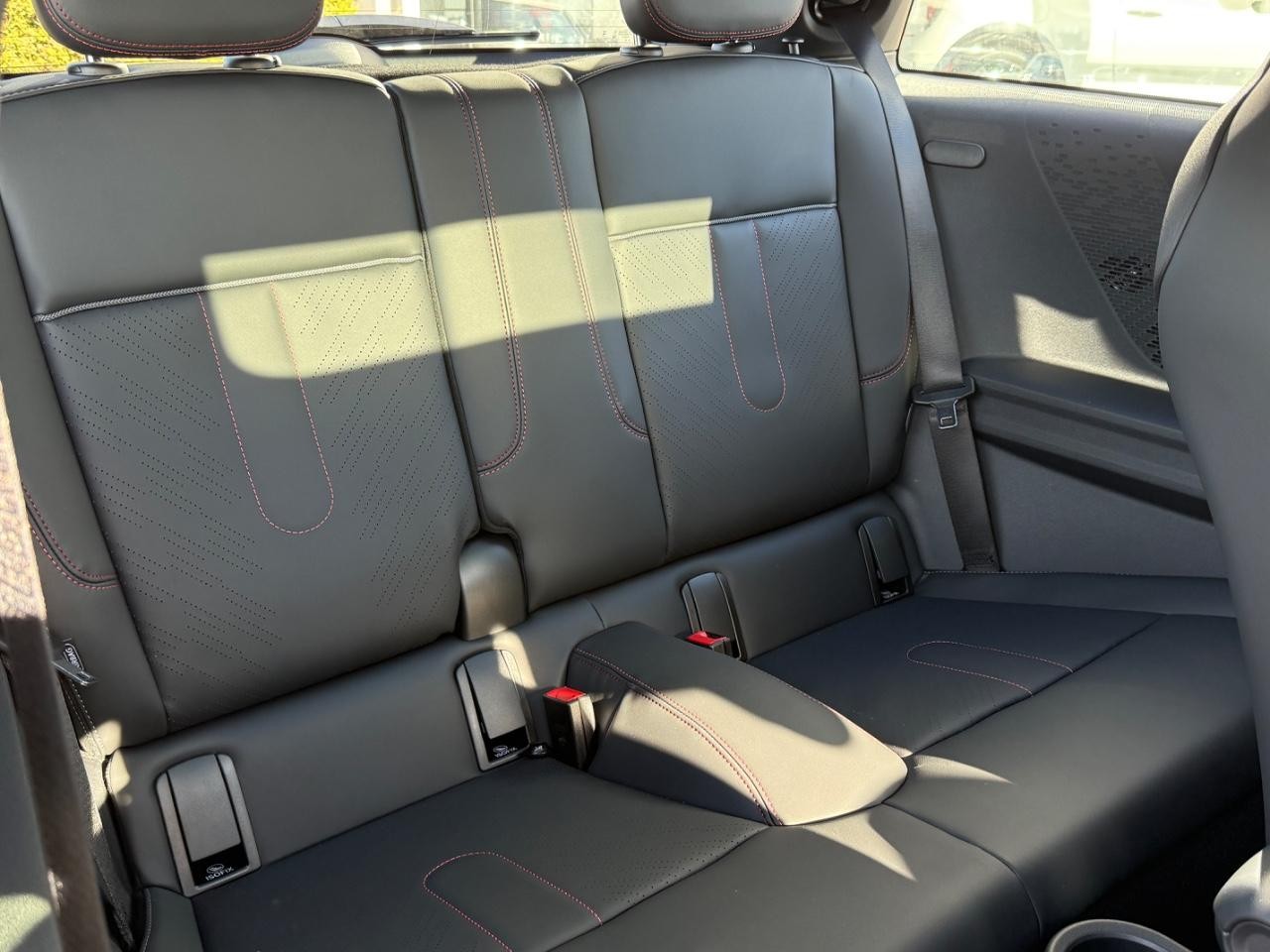 MINI Hardtop 2 Door Vehicle Image 05