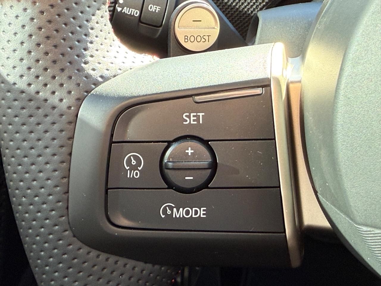 MINI Hardtop 2 Door Vehicle Image 11