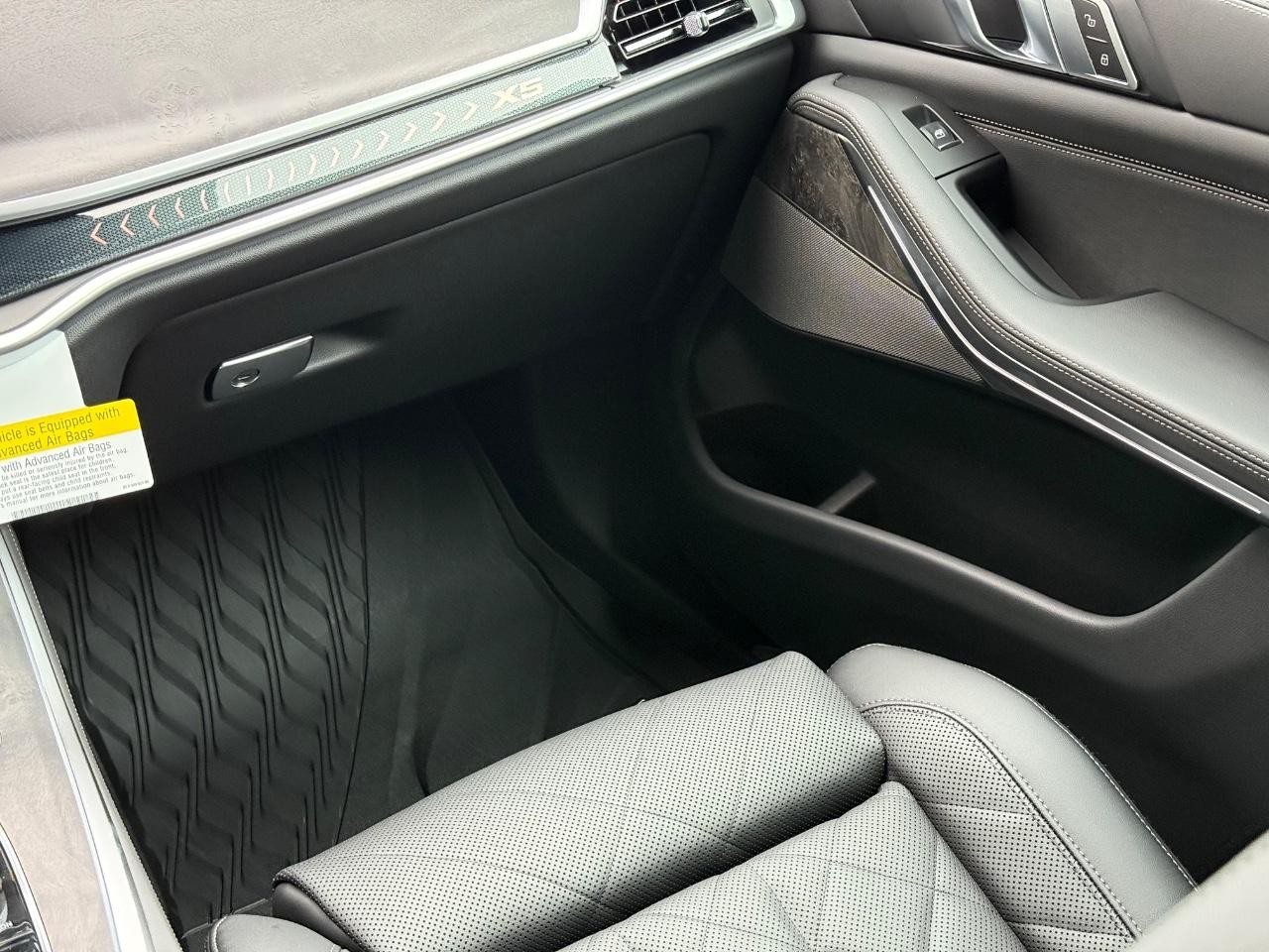 BMW X5 Vehicle Image 10