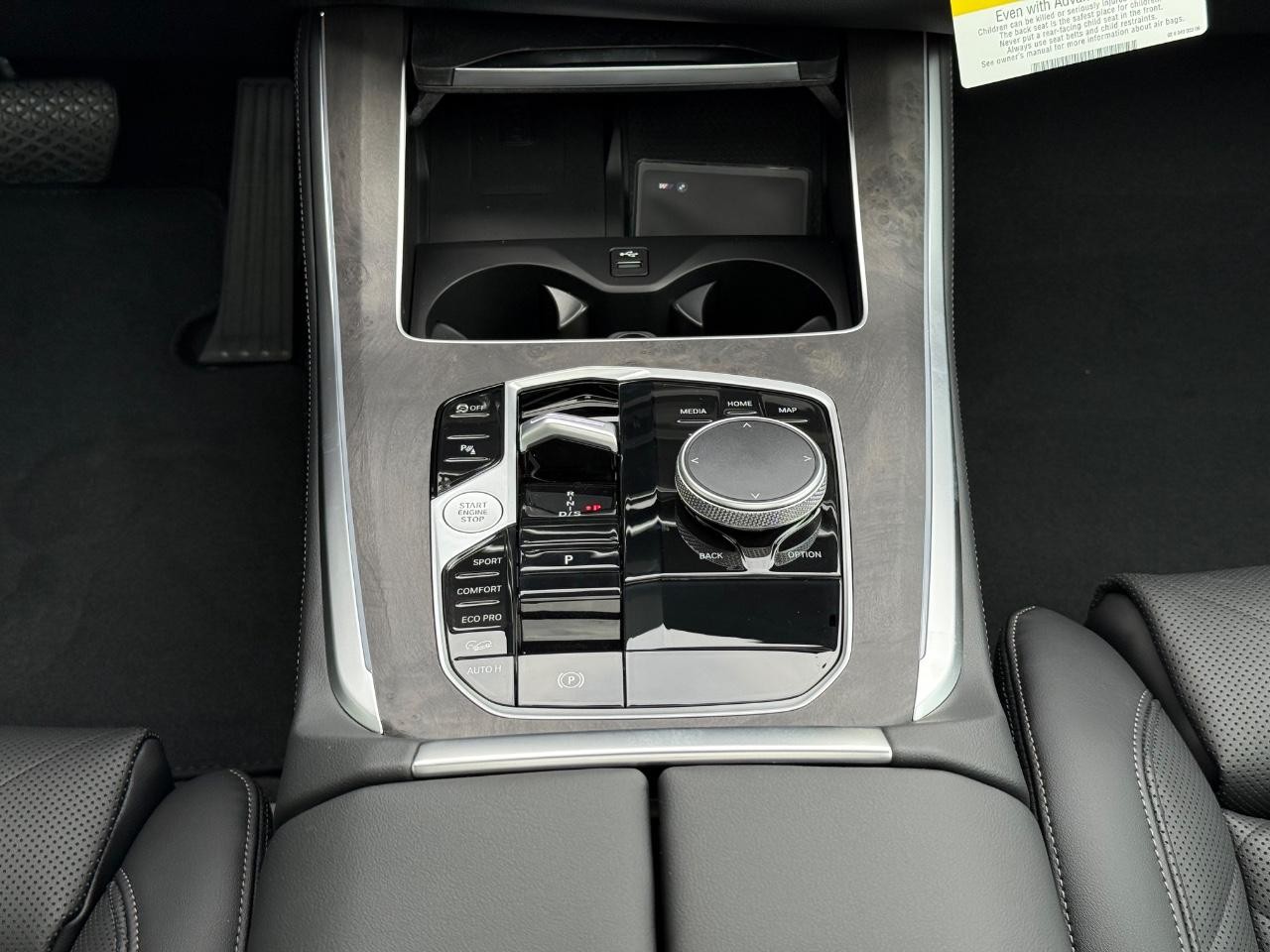BMW X5 Vehicle Image 09