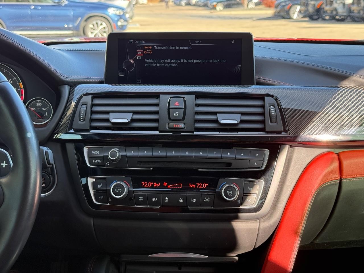 BMW M4 Vehicle Full-screen Gallery Image 11