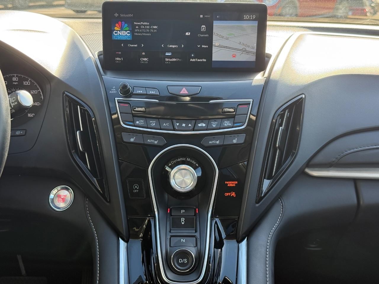 Acura RDX Vehicle Full-screen Gallery Image 11