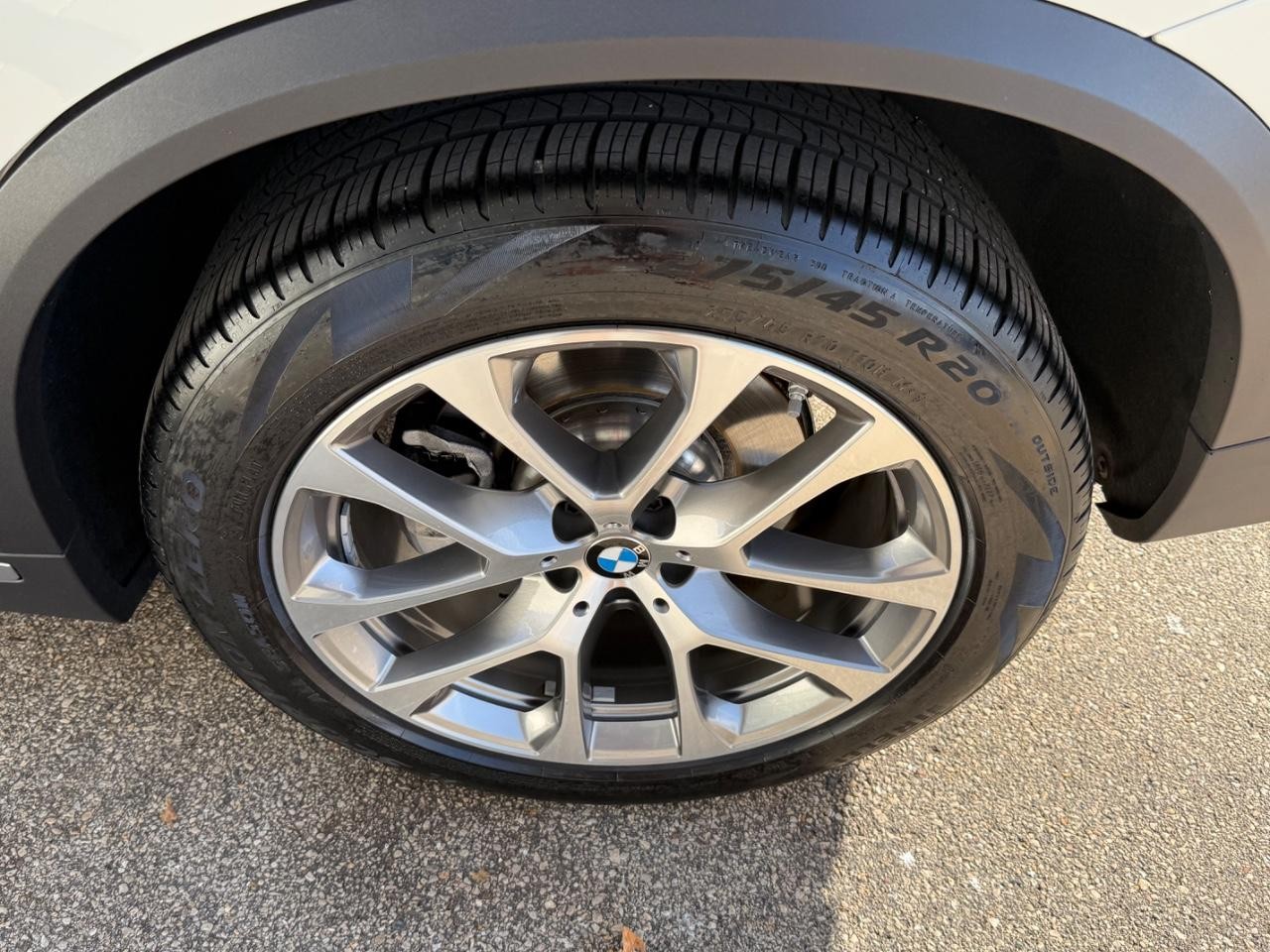 BMW X5 Vehicle Image 06