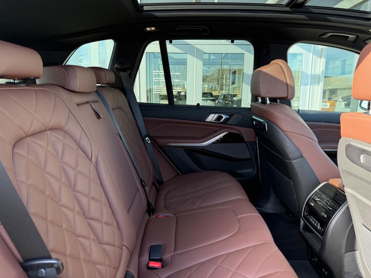 BMW X5 Vehicle Image 09