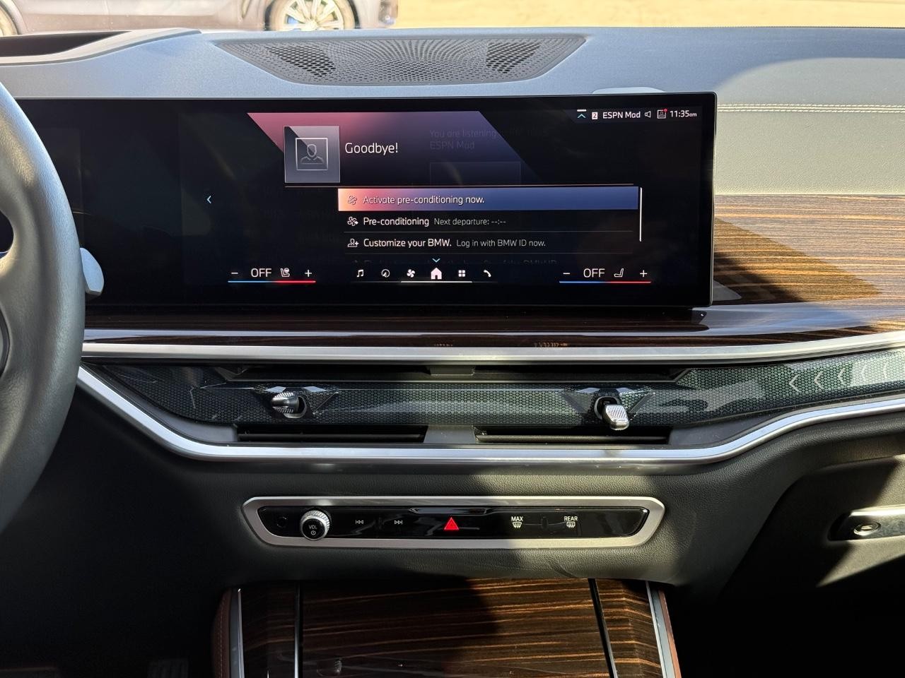 BMW X5 Vehicle Image 11