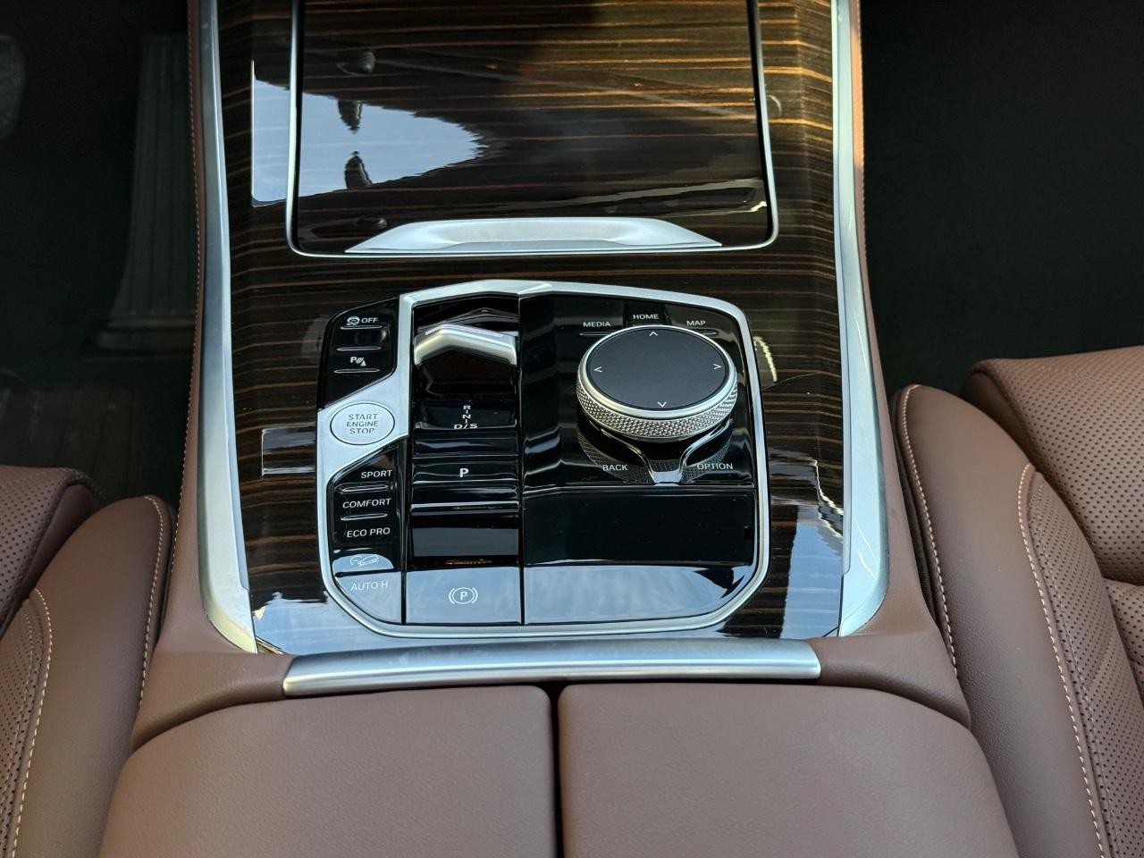 BMW X5 Vehicle Image 12