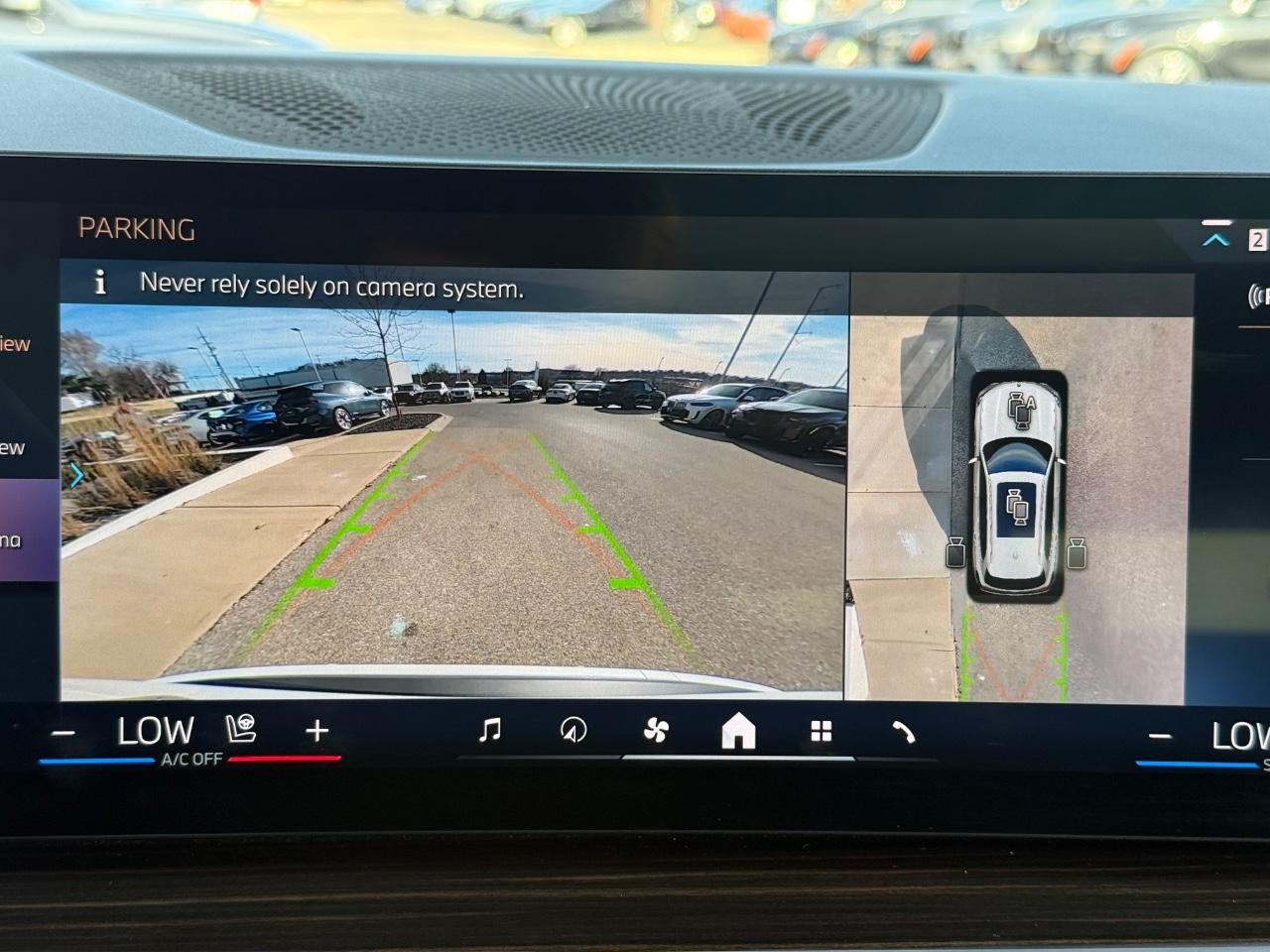 BMW X5 Vehicle Image 18