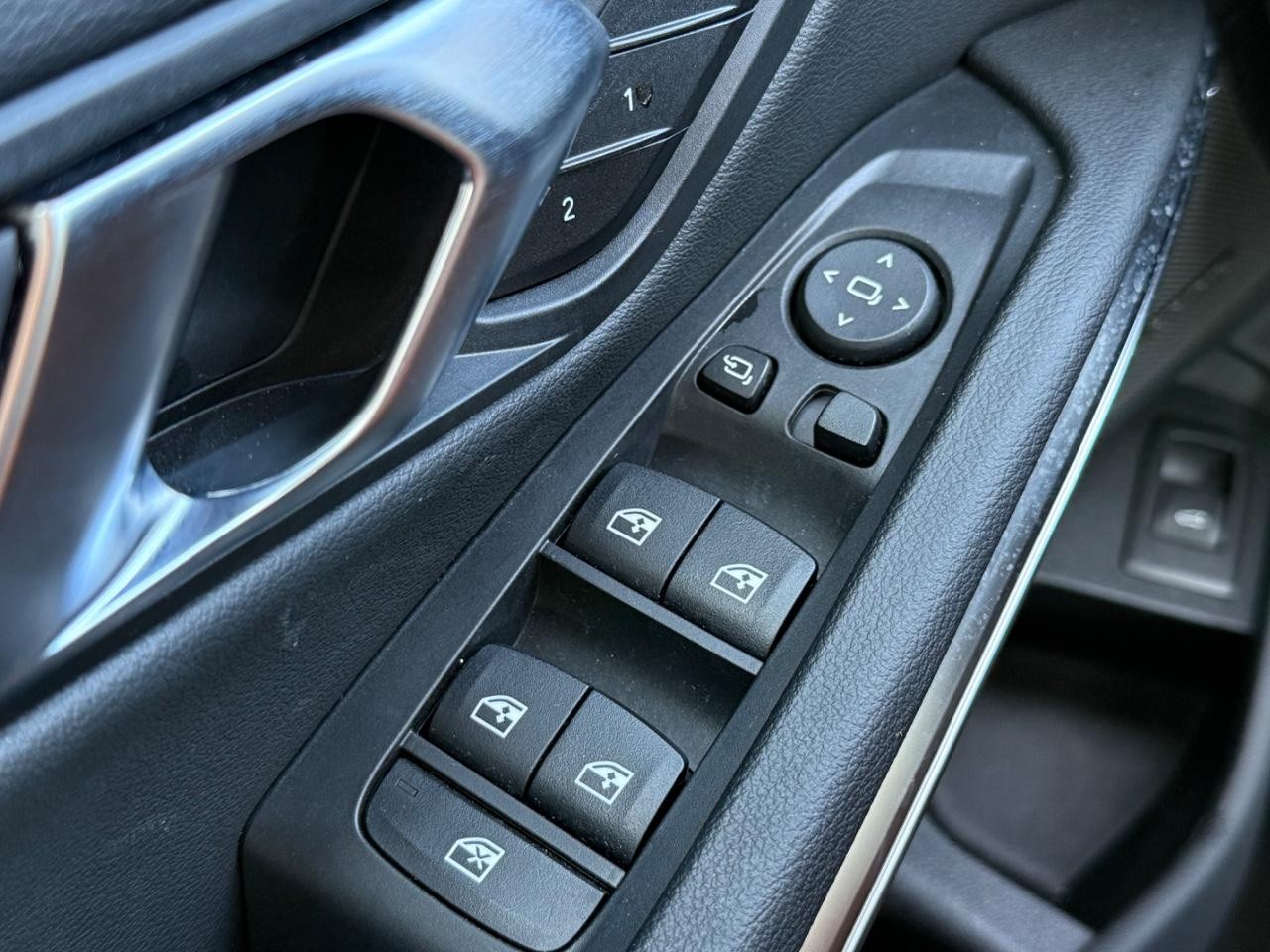 BMW 3 Series Vehicle Image 20