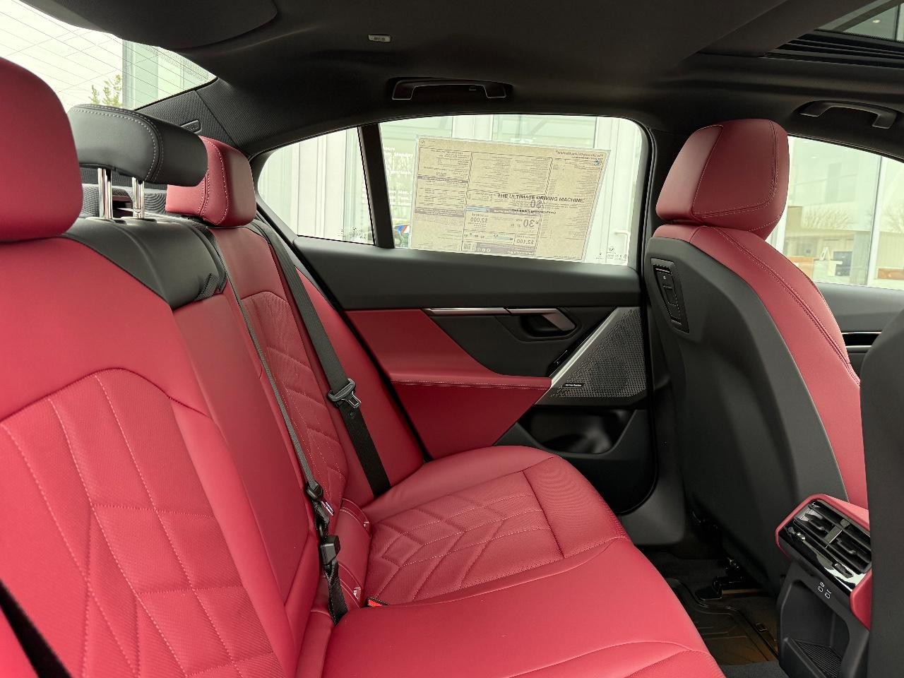 BMW 5 Series Vehicle Image 05