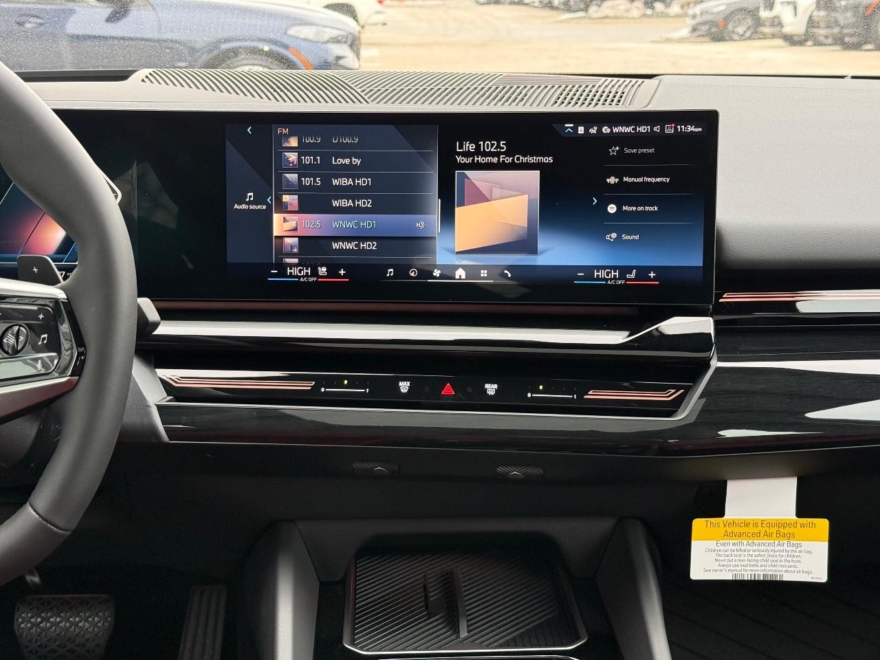 BMW 5 Series Vehicle Image 07