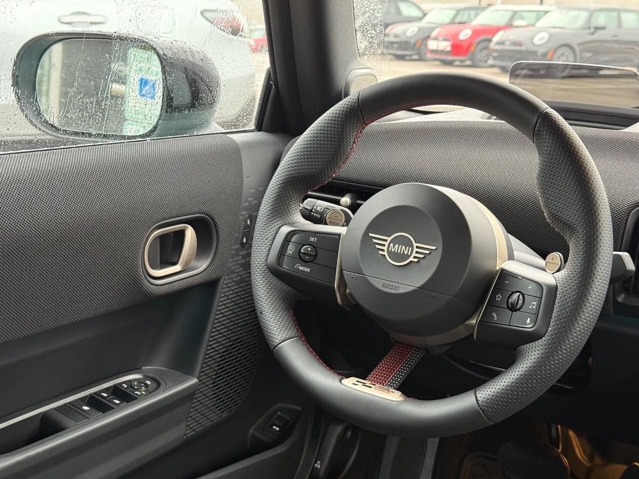 MINI Convertible Vehicle Image 10