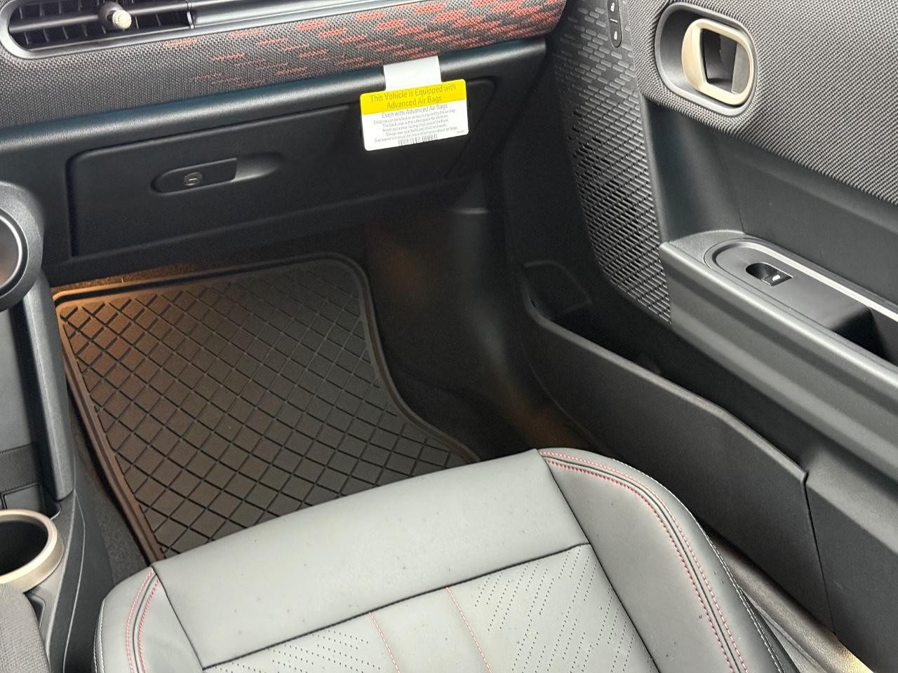 MINI Convertible Vehicle Image 11