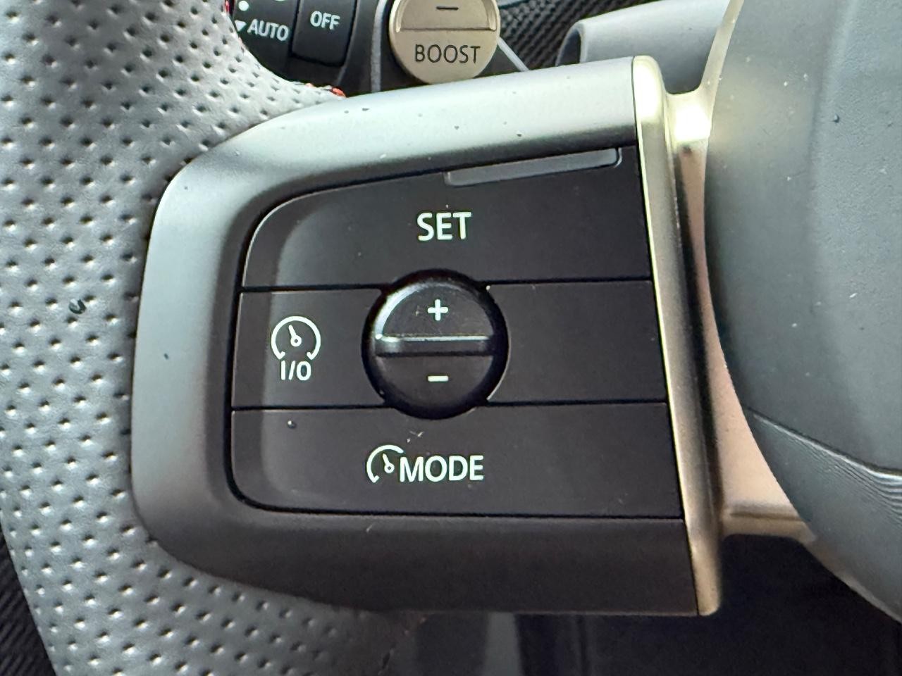 MINI Convertible Vehicle Image 12