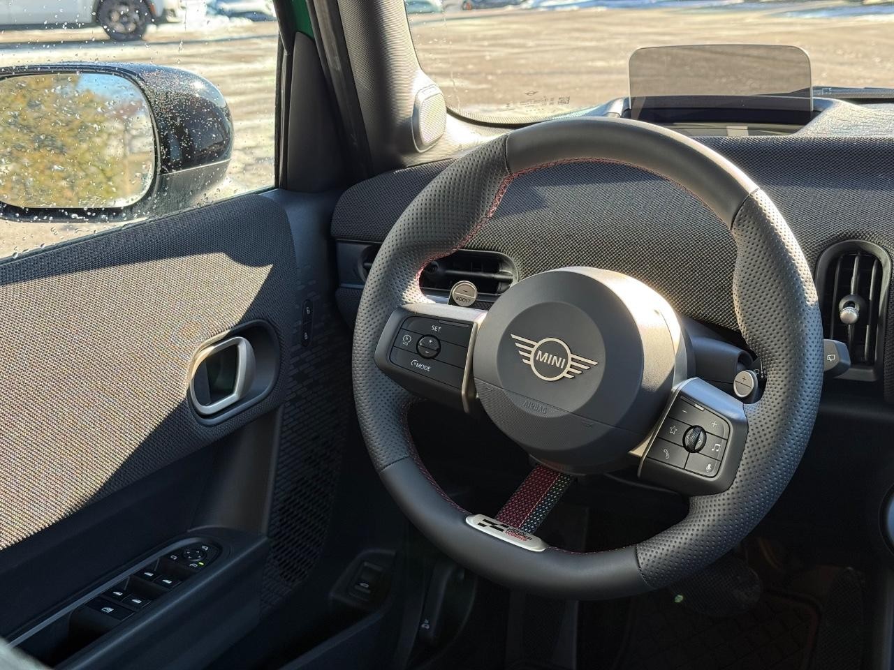 MINI Hardtop 4 Door Vehicle Image 08