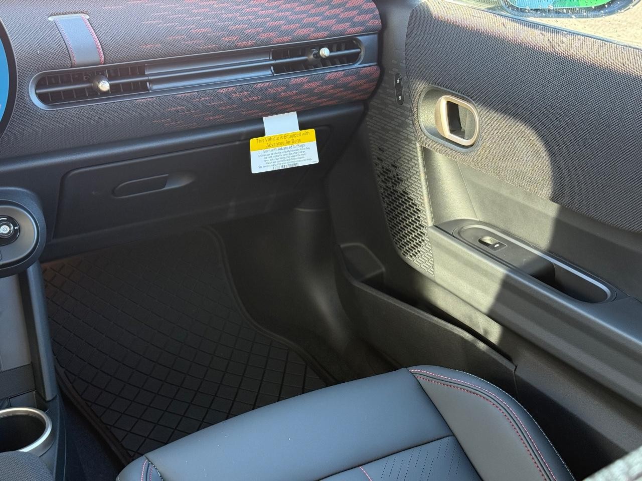 MINI Hardtop 4 Door Vehicle Image 09