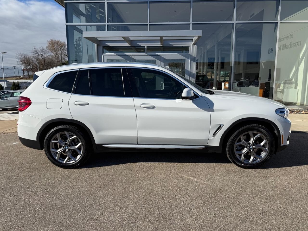 BMW X3 Vehicle Image 02