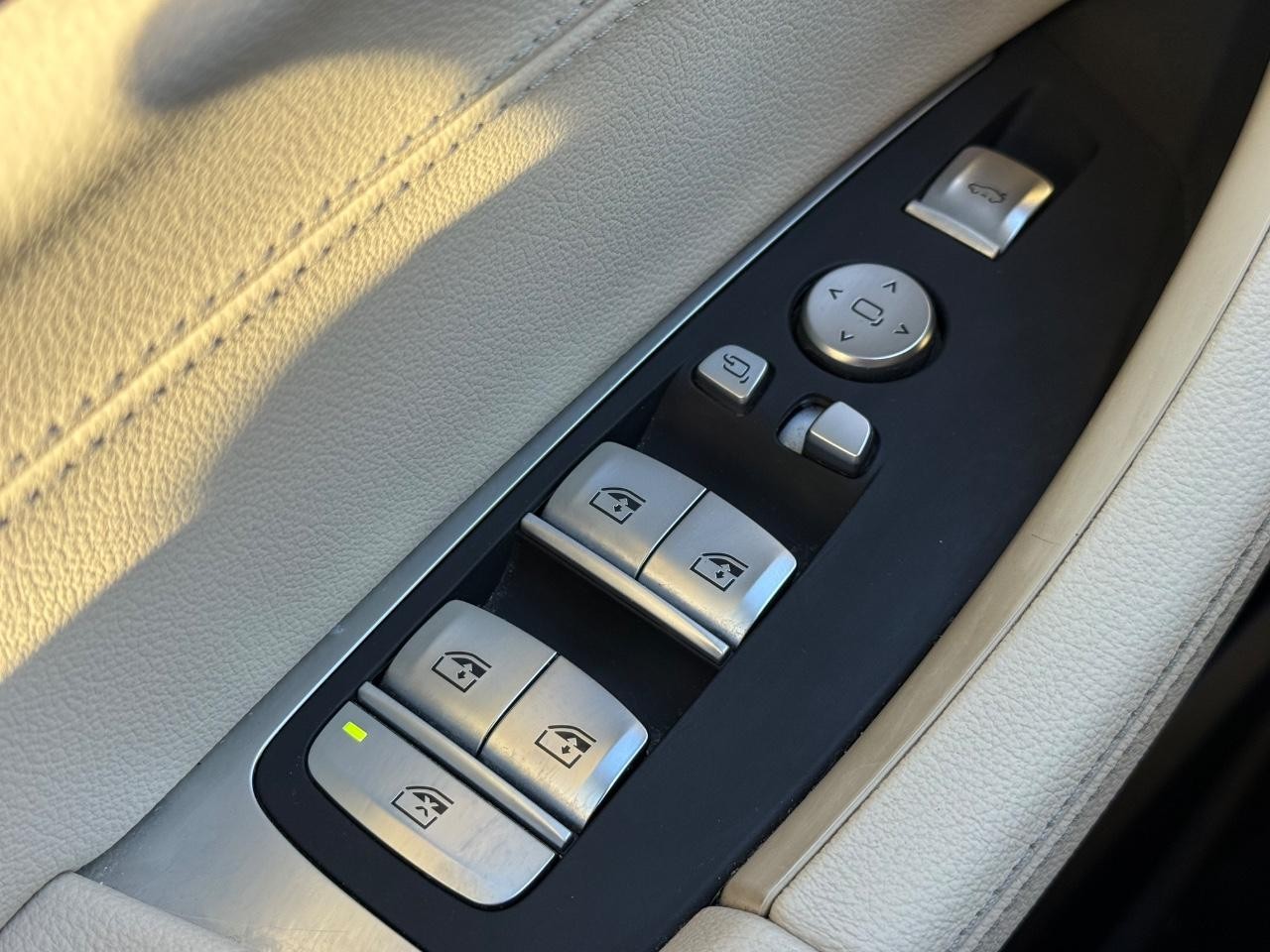 BMW X3 Vehicle Image 23