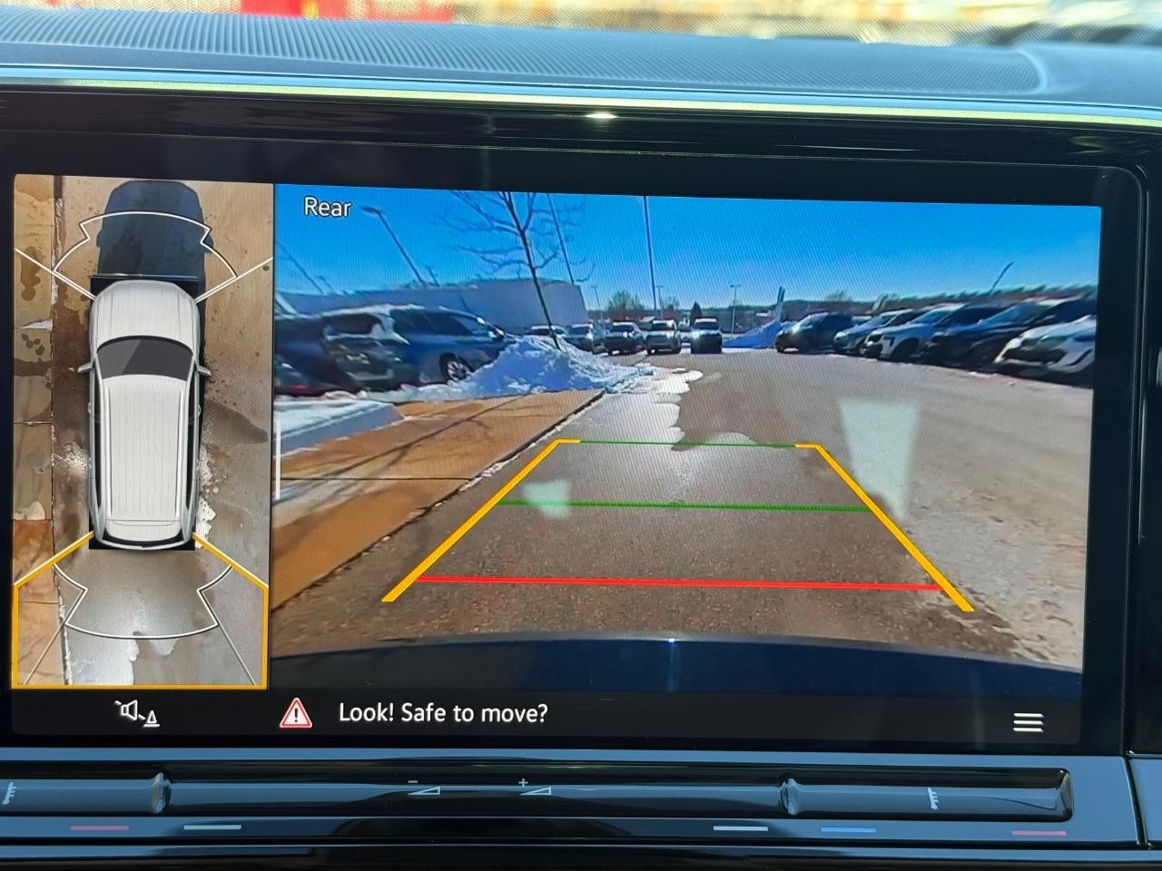 Volkswagen Atlas Vehicle Image 18