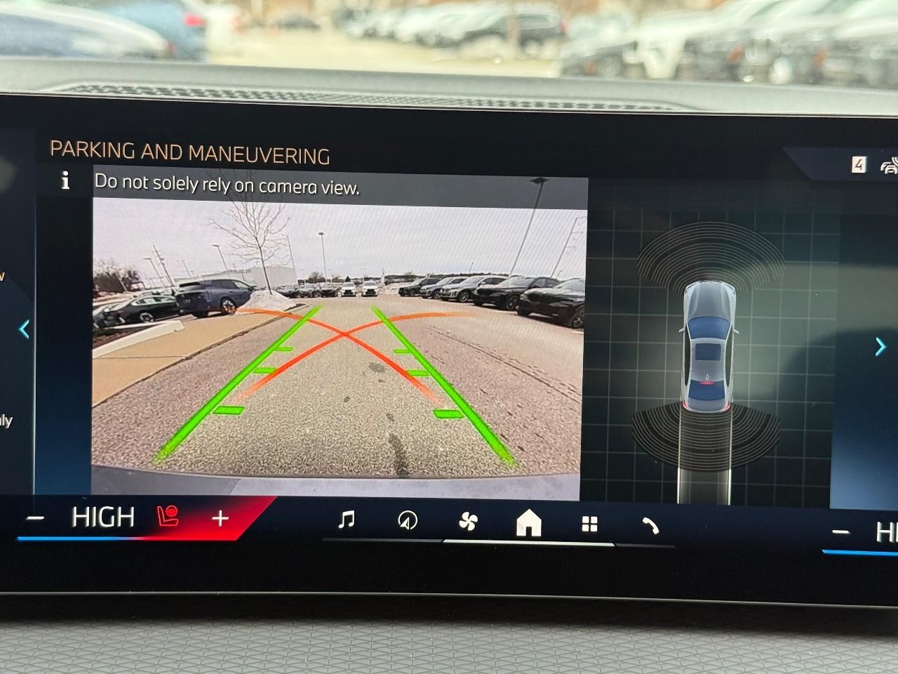 BMW 3 Series Vehicle Image 14