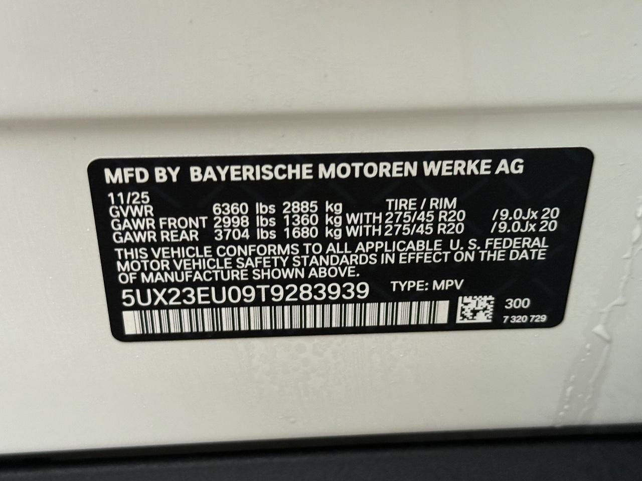 BMW X5 Vehicle Image 17