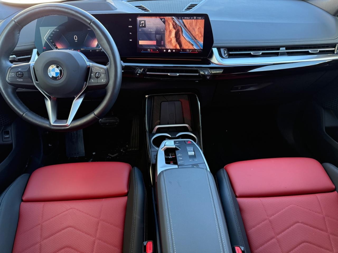 BMW X1 Vehicle Image 10