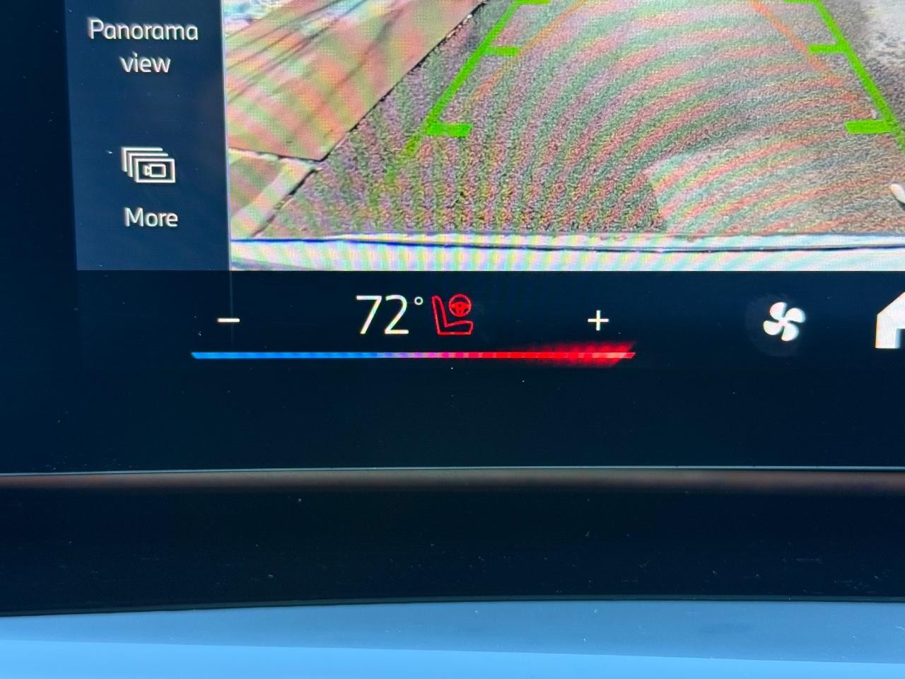 BMW X1 Vehicle Image 18