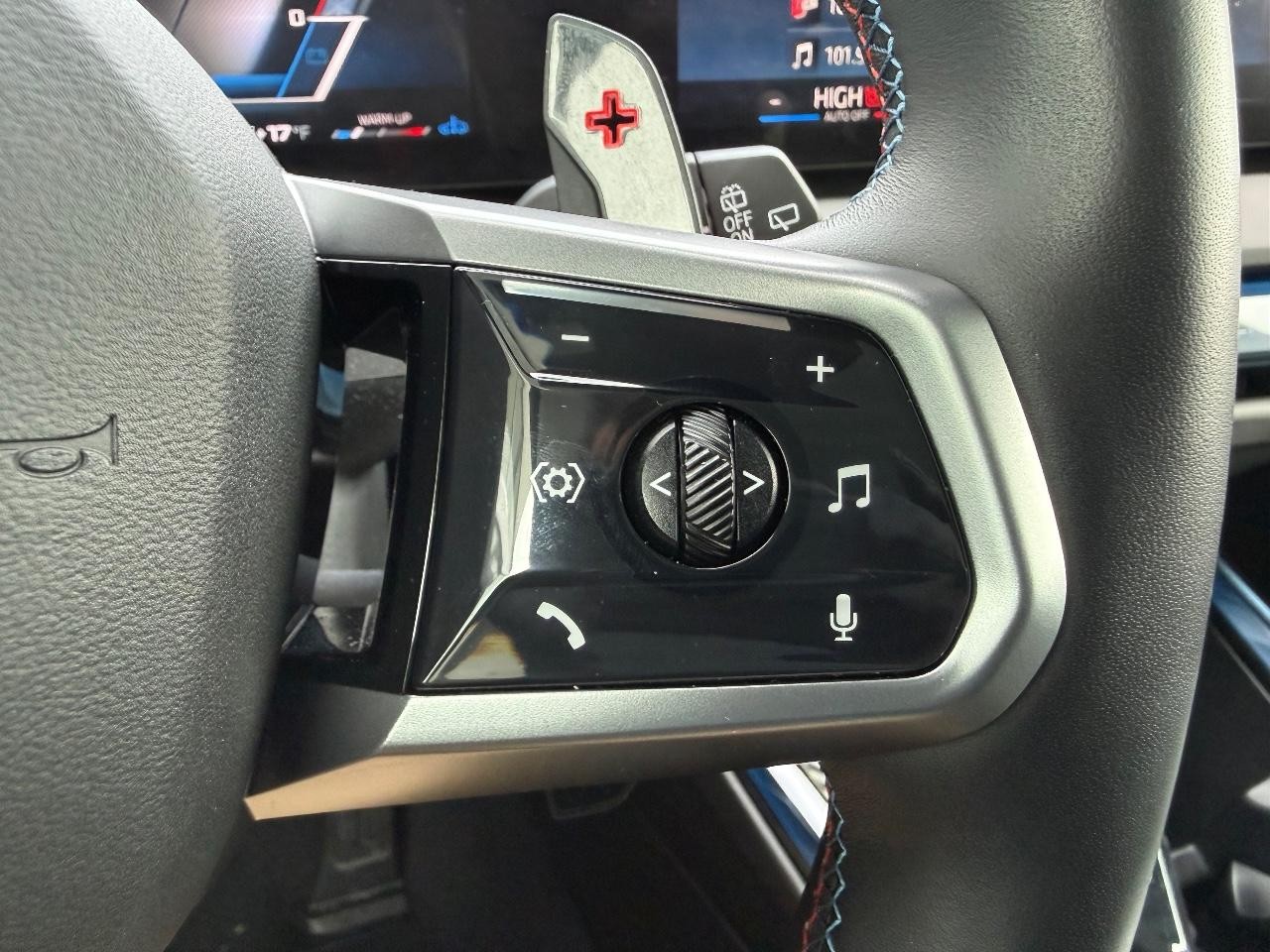 BMW X3 Vehicle Image 17