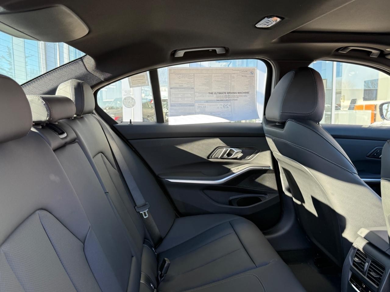 BMW 3 Series Vehicle Image 05