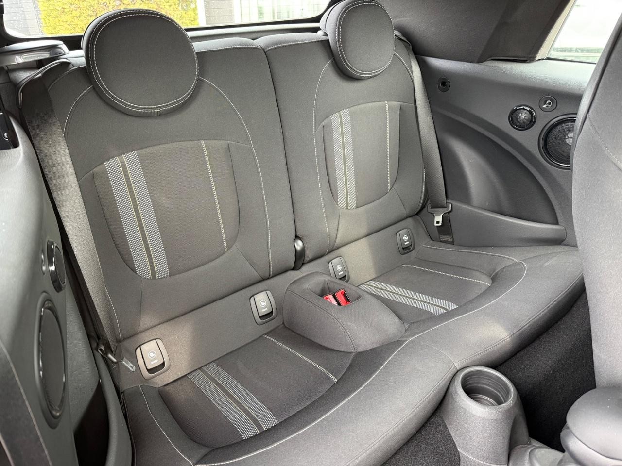 MINI Convertible Vehicle Image 10