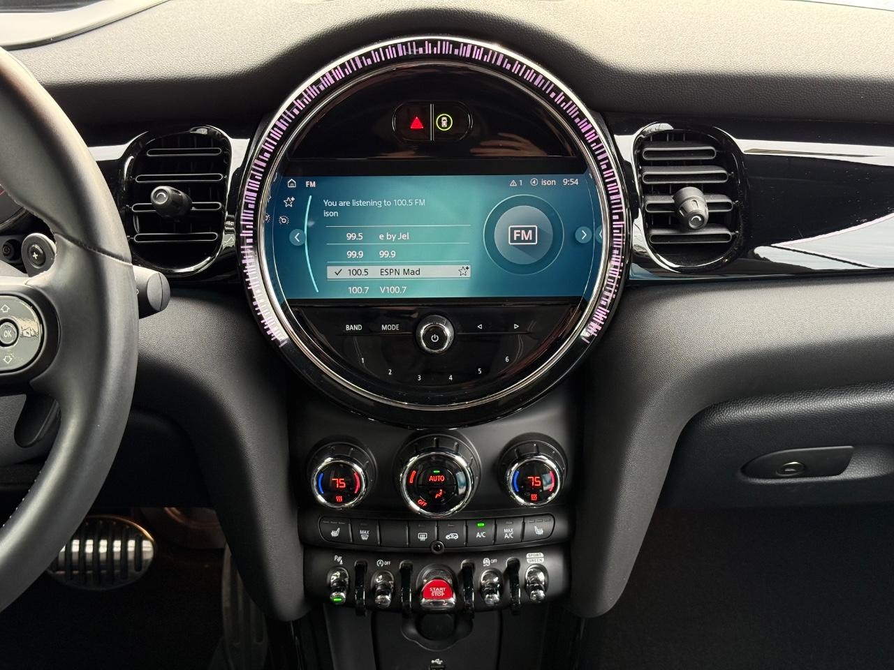 MINI Convertible Vehicle Image 12