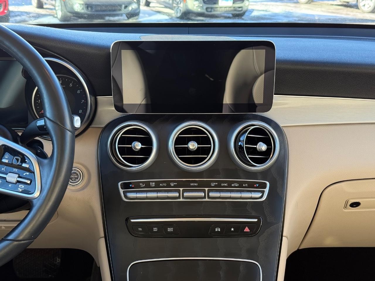 Mercedes-Benz GLC Vehicle Image 12